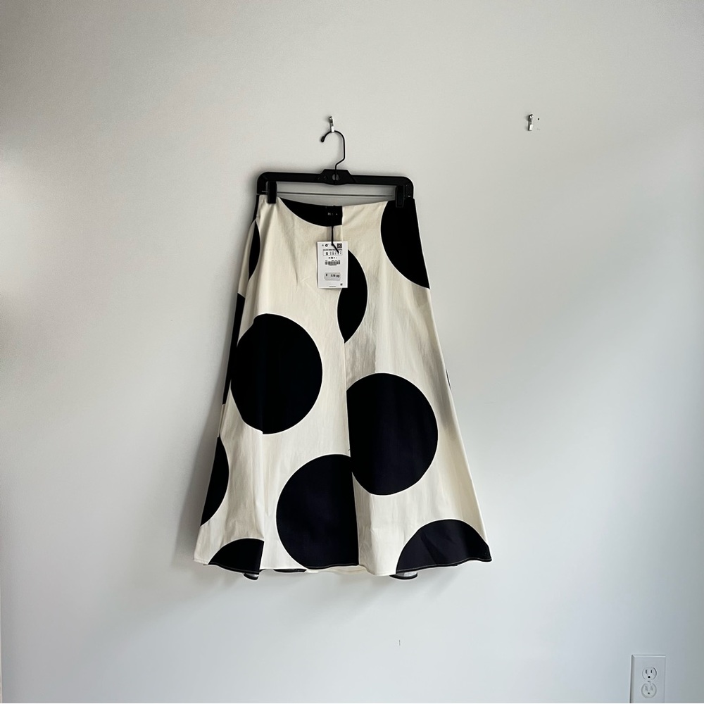 Zara Black and White Bold Dot Midi Skirt